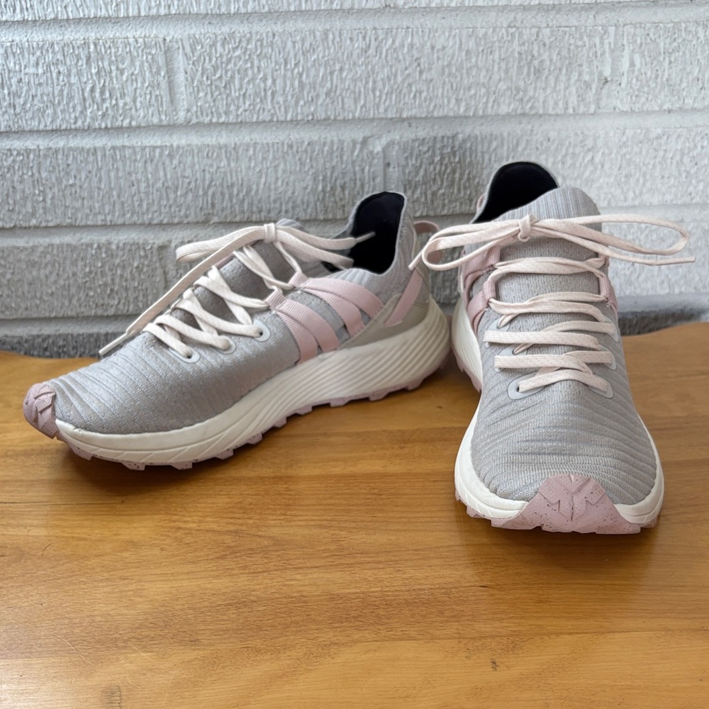 Merrell Embark Lace Sneakers Women's size 11 Wide Pink Rose Gray Vibram Sole EUC